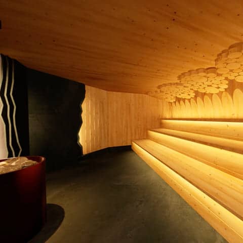 3D-Simulation der neuen Waldsauna Neugestaltung der Saunawelt Ph&ouml;nix-Bad Ottobrunn (&copy; wellverde concept GmbH) Anfang M&auml;rz 2026 startet die Neugestaltung unserer Saunawelt f&uuml;r dein Wohlbefinden.